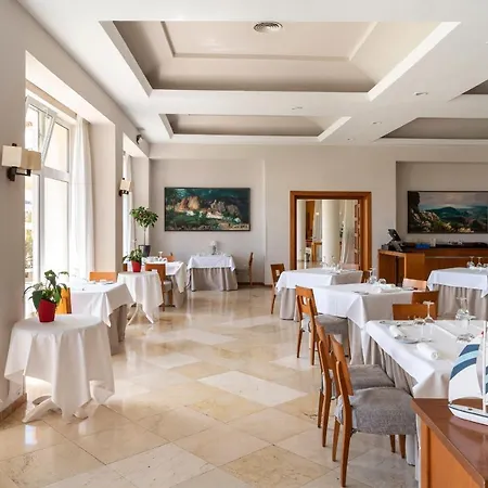 De Hotel 4*