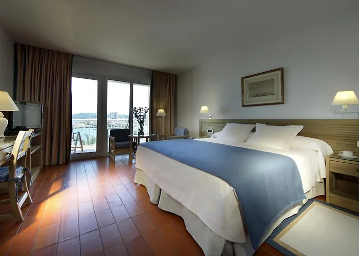 Hotel De 4*