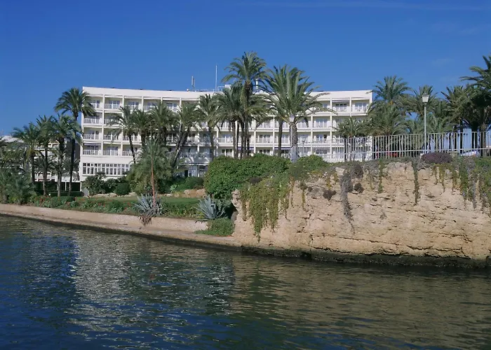 Hotel De 4*