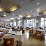 De 호텔 4*